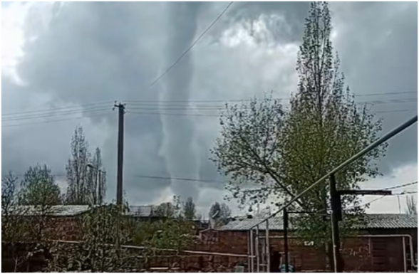 Հայաստանում քիչ առաջ տորնադո է դիտվել․ Գագիկ Սուրենյանը տեսանյութ է հրապարակել